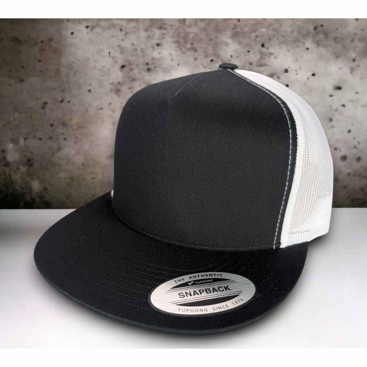 YUPOONG 6006 FLAT BILL - BLACK/WHITE