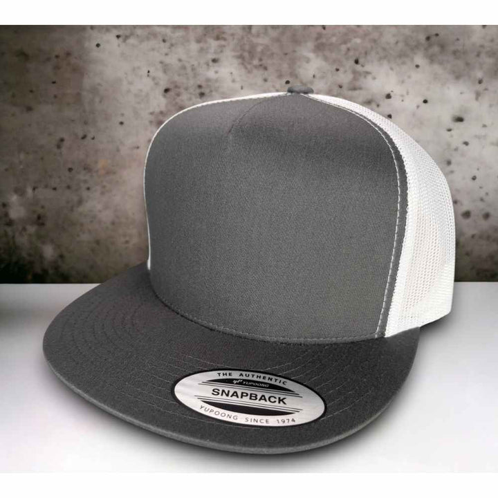 YUPOONG 6006 FLAT BILL - CHARCOAL/WHITE