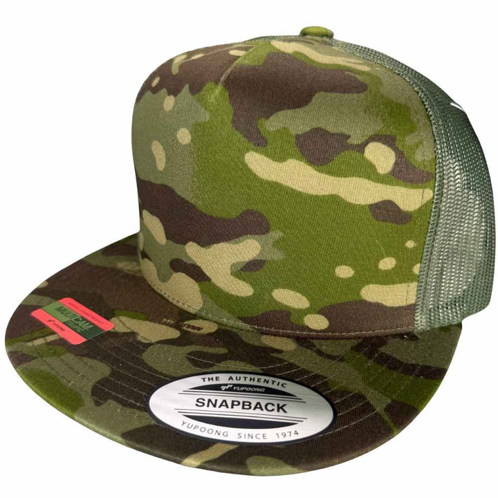 YUPOONG 6006 MULTICAM FLAT BILL - TROPIC/GREEN